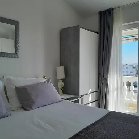 Villa Spanja Vodice Exteriér fotografie